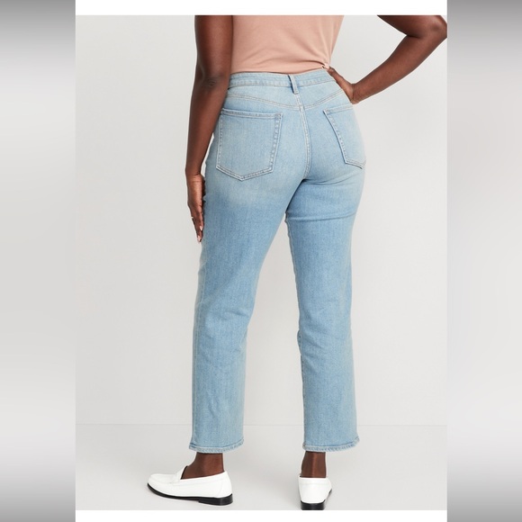 Old Navy High-Waisted Wow Loose Jeans in size 10 Tall, worn once - Picture 6 of 8